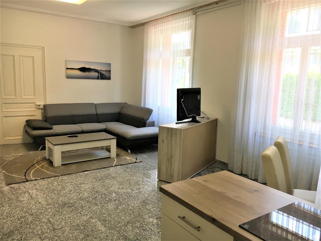Ariba Aparthotel Bazel Buitenkant foto