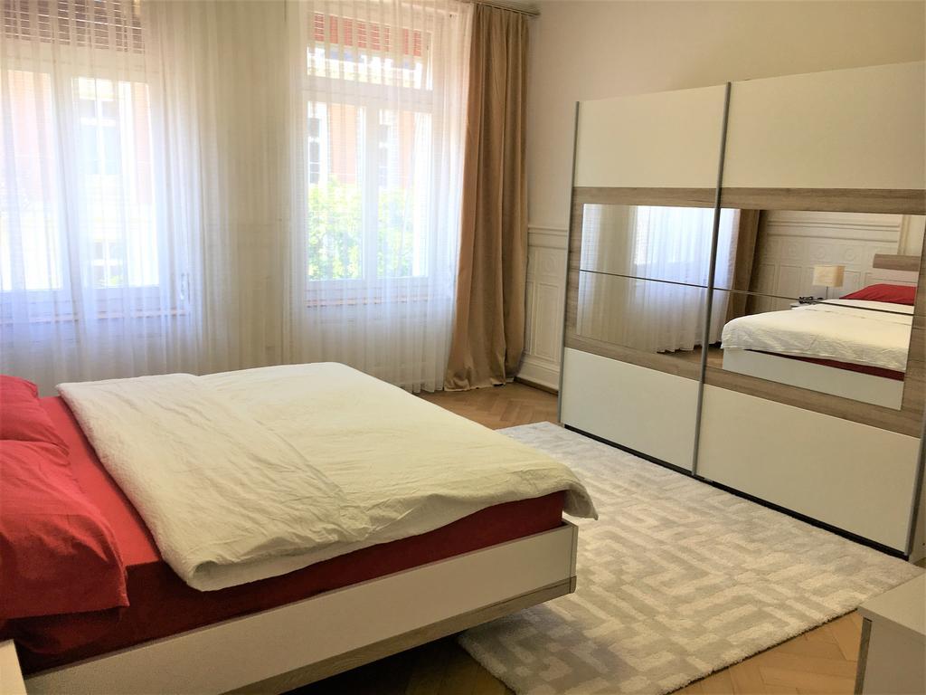 Ariba Aparthotel Bazel Buitenkant foto